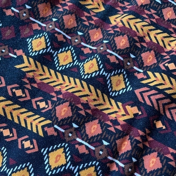 No Boundaries Orange Bohemian Aztec Print Leggings | Size JRS Large 11-13 - Picture 3 of 8